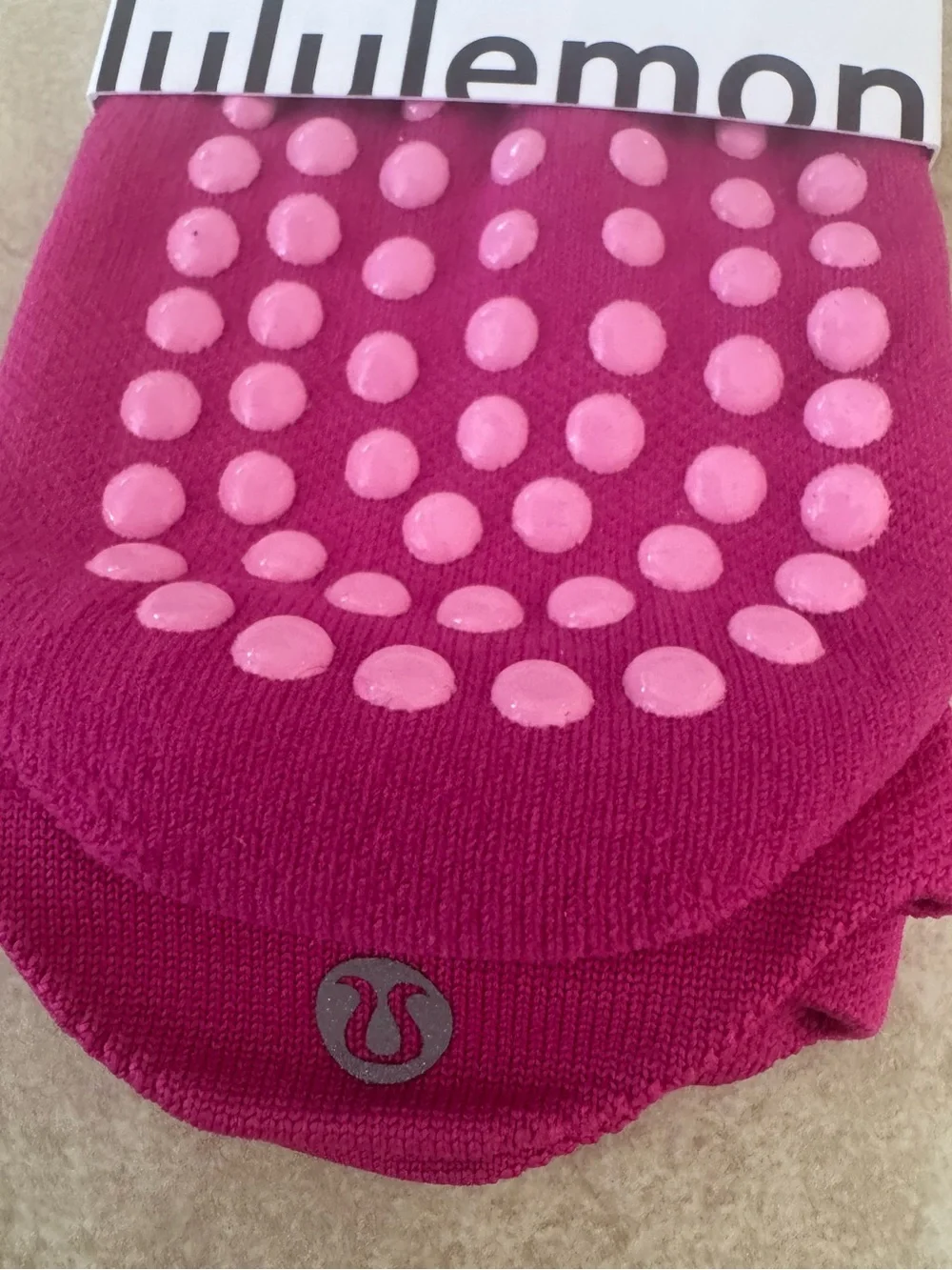 Lululemon Unisex Grip Tab Socks - Picture 9 of 11